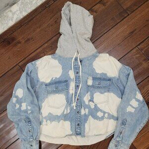 American Eagle Crop Denim Cow Print Hoodie Shirt / Shacket cropped size L